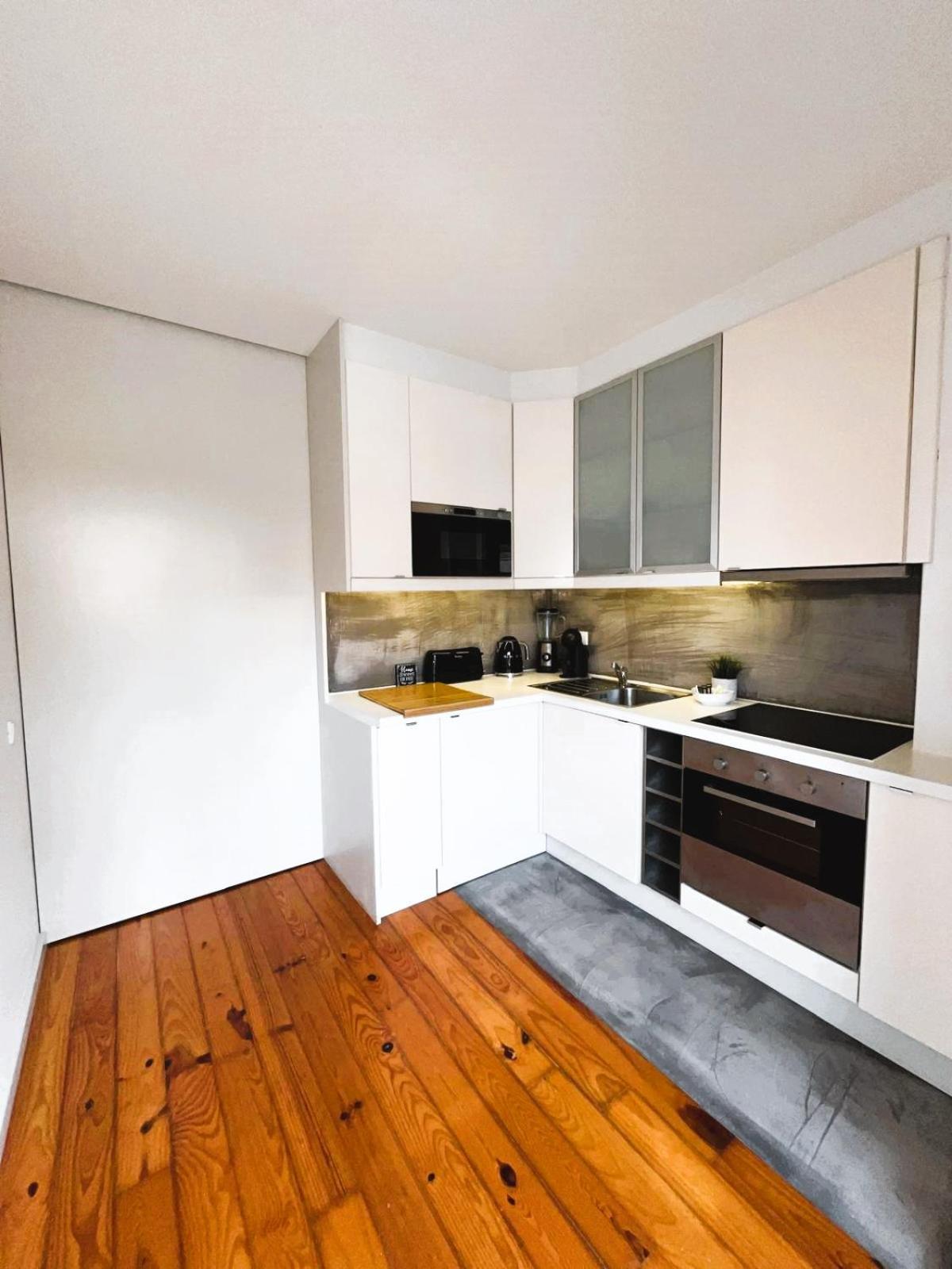 Brittos Lapa Apartment In Porto Center Luaran gambar