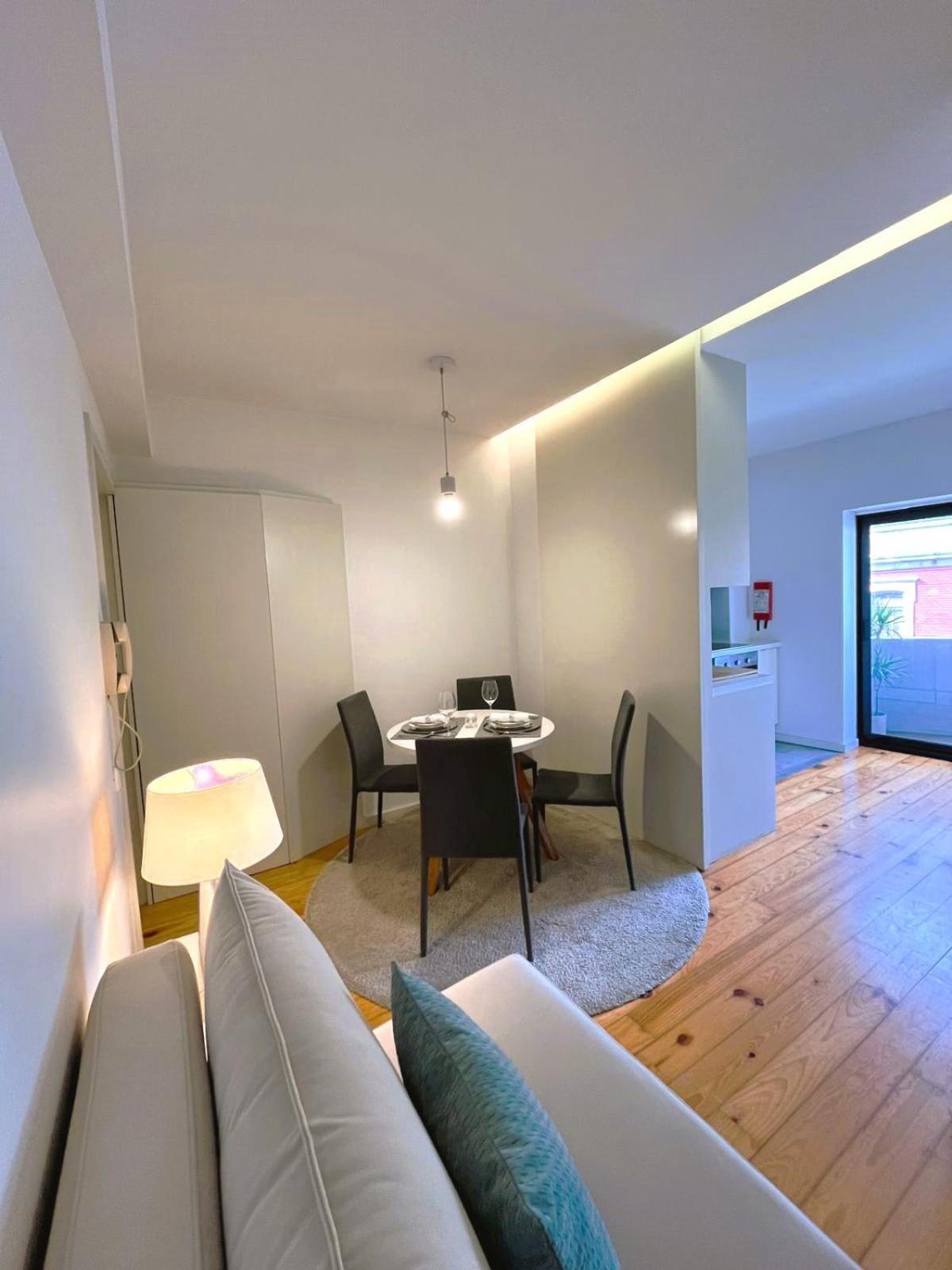 Brittos Lapa Apartment In Porto Center Luaran gambar