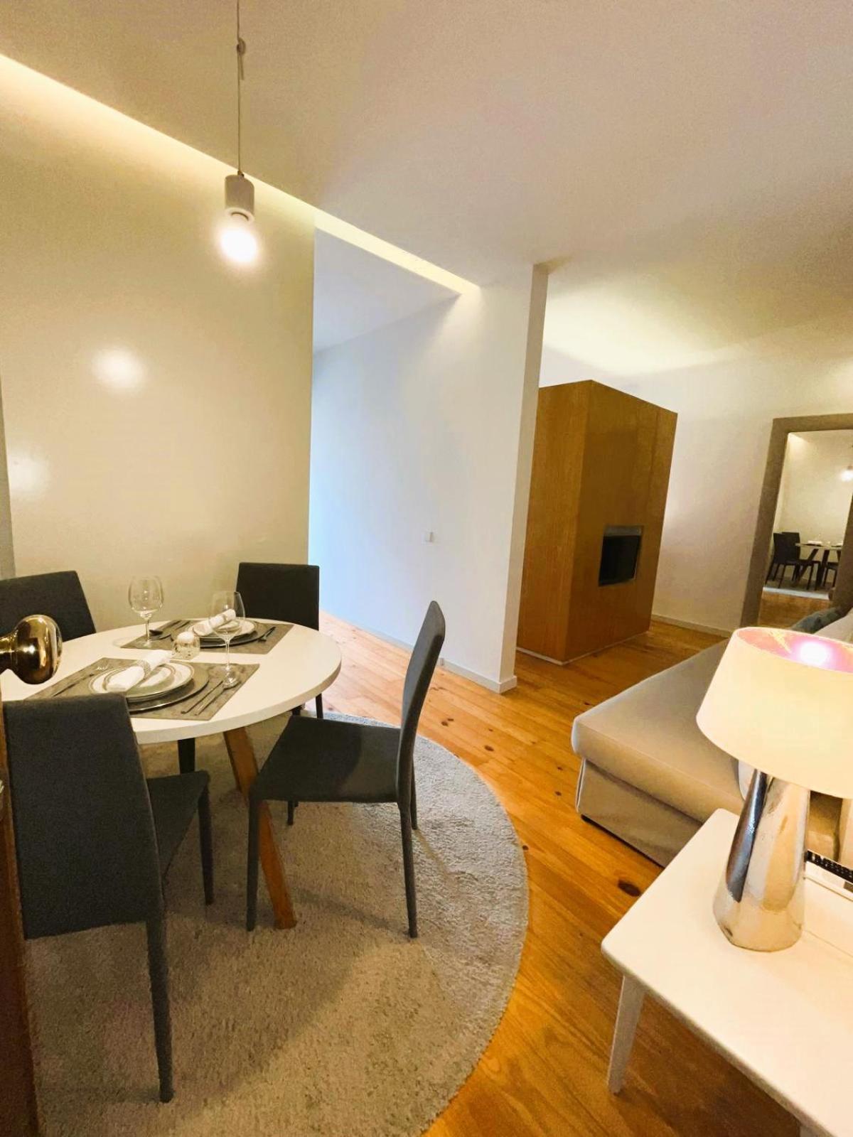 Brittos Lapa Apartment In Porto Center Luaran gambar